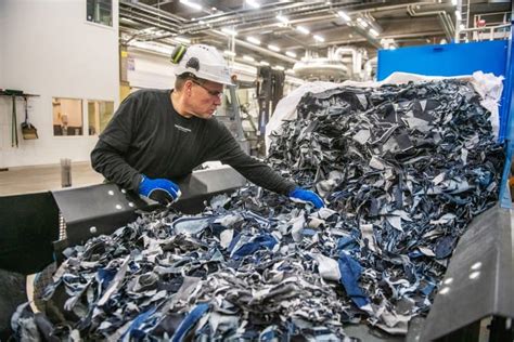 adidas textile recycling.